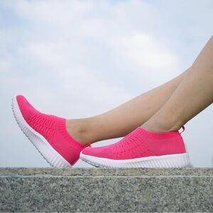 TIOSEBON Slip-On Sneakers